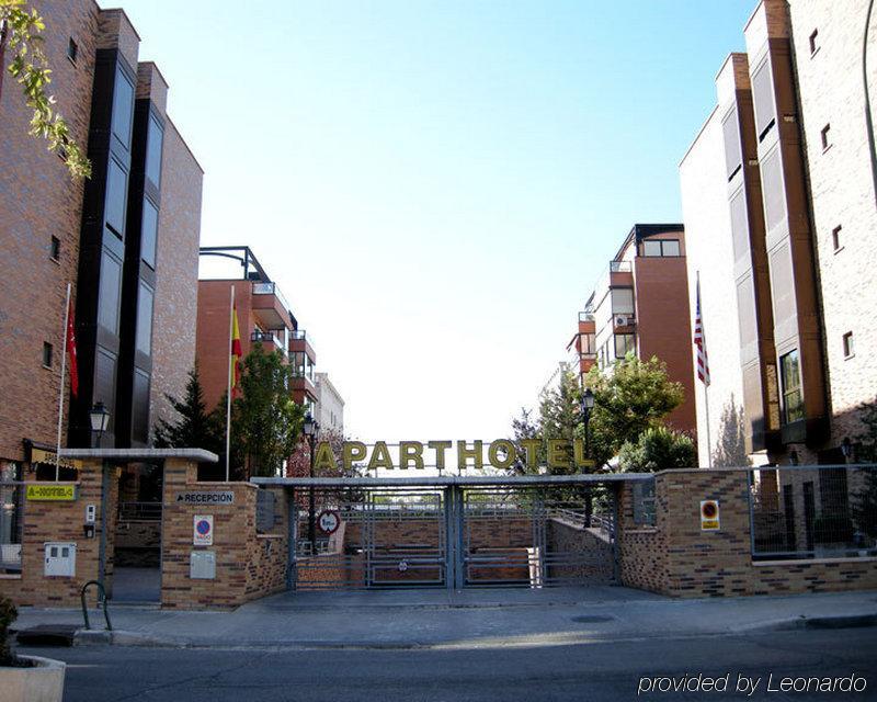 Aparthotel Convencion-Barajas マドリード エクステリア 写真