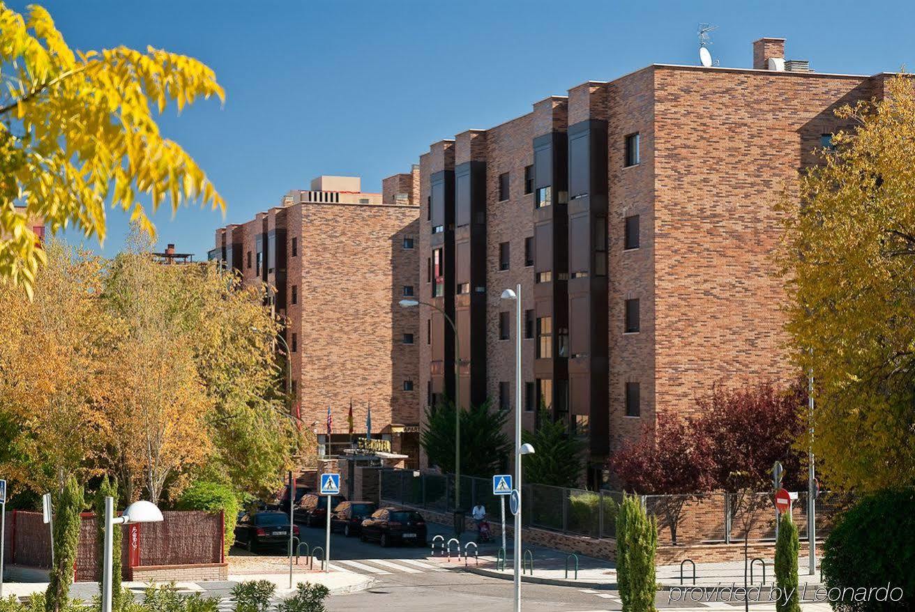 Aparthotel Convencion-Barajas マドリード エクステリア 写真